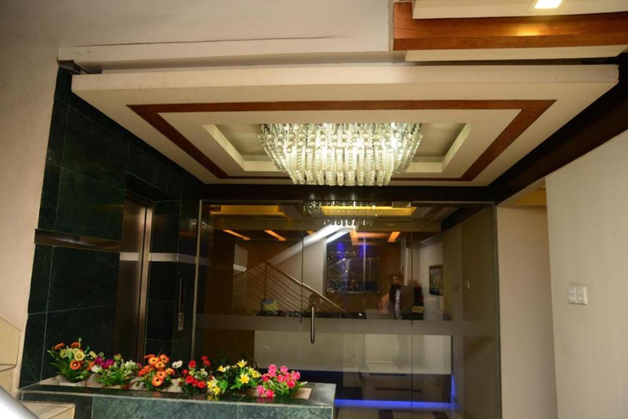 Hotel Royal Living Hotel & Suites Chittagong Bagian luar foto